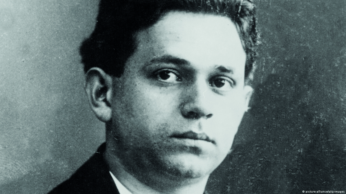  Kurt Tucholsky : Bir Erkek Kediye Mektup